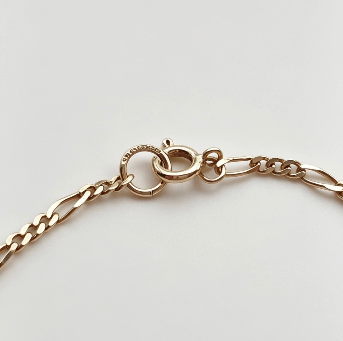 9ct Gold Amethyst Heart Figaro Style Bracelet