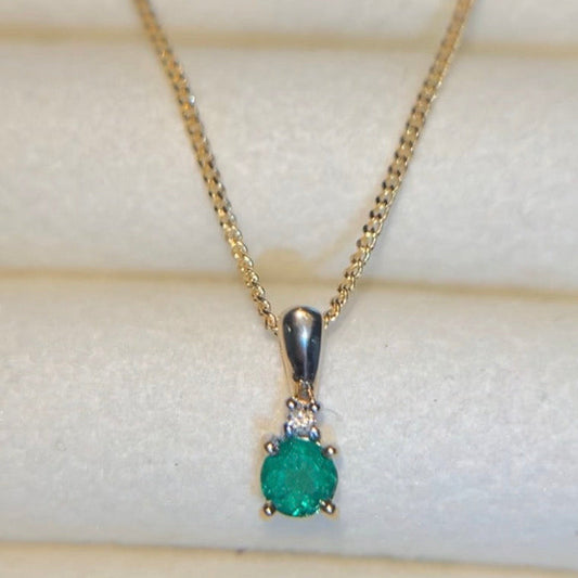 Vintage 9ct Gold Emerald & Diamond Pendant Necklace